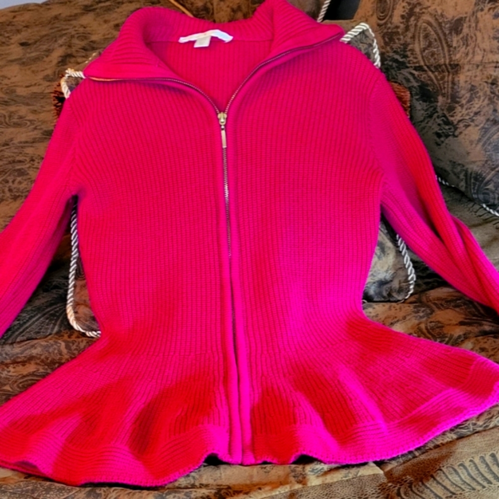 Boston Proper Pink V-Neck Sweater zipper closewith Ribbed Knit and Peplum Style